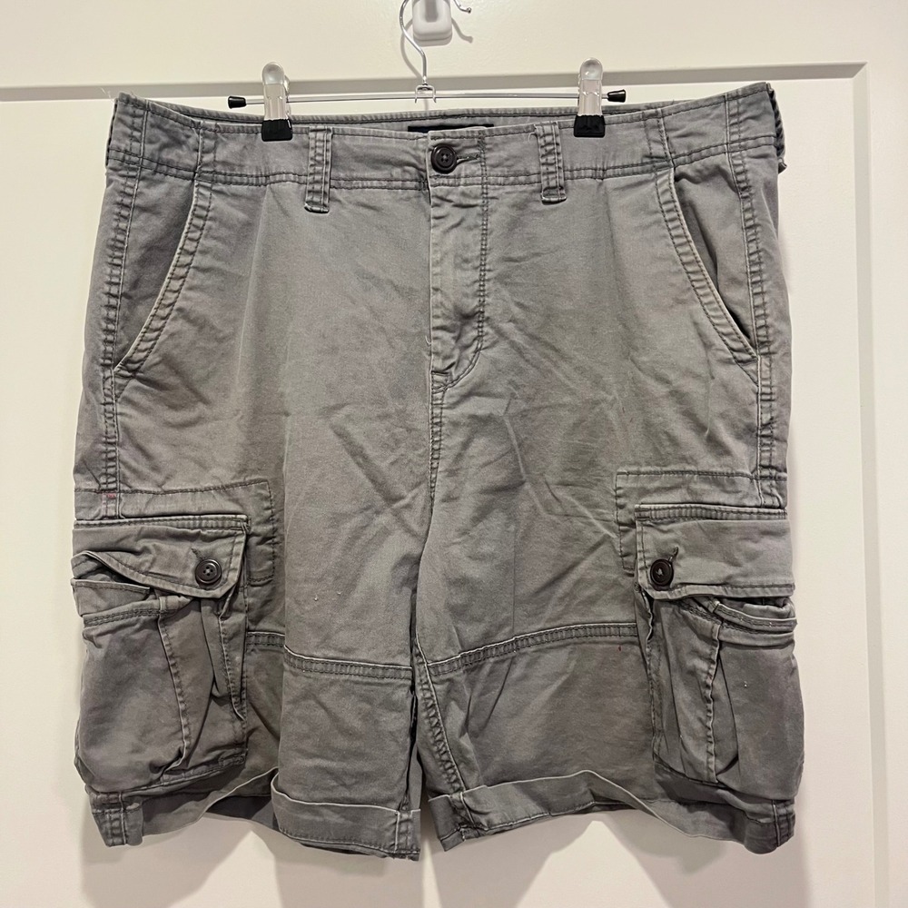 Aeropostale Mens Gray Cargo Shorts Size 36 Stretch Cotton Utility Casual Pockets